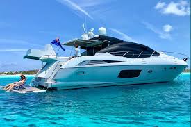 Cartagena Luxury Yacht Charter Colombia Yacht Rental By The Day Private Yacht Charter Cartagena In 2020 Luxury Yachts Boat Rental Boats Luxury