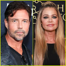 Ariana Grande & Former Broadway Co-Star Aaron Simon Gross Hang Out in NYC! 