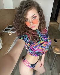 Aloyouiii naked - unveiling her body in stunning nude photos and videos