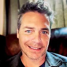 Robert Specht's Instagram, Twitter & Facebook