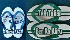 Kumpulan gambar bayi bayi lucu dan gokil editan terbaru si gambar via sigambar.com. 10 Sandal Jepit Dengan Ukiran Keren Bikin Ketir Ketir Pas Dibawa Jumatan Boombastis