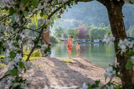 Minicamping de kampeertuin in wijdenes (hem) nabij hoorn en enkhuizen. Camping Und Ferienpark Teichmann Natur Pur Trifft Auf 5 Komfort
