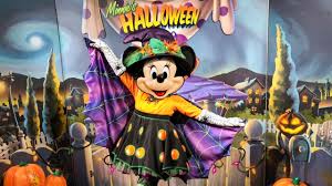 Liza koshy first found fame on vine before moving over to youtube in 2017, where she rapidly grew her platform. News Character Dining Is Returning To Disney S Hollywood Studios With A Spooky Twist The Disney Food Blog