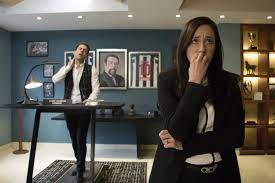 Emaíl's religion causes conflict with aitor. La Union Marca La 4ta Temporada De Club De Cuervos
