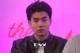 Tuluyan nang sinampahan ng kasong grave threat ni Jojo Mendrez ang aktor at  dancer na si Mark Herras. Source: News5/Facebook