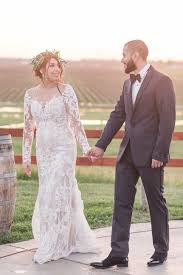 Contact alexandria vail photography in hanford on weddingwire. Sunset Bride And Groom Portrait Blush Gray And Gold Elegant Winery Sacramento Wedding Photographers Blush Wedding Colors California Wedding Photographers