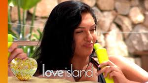 First Look It S Hotting Up For Alex And Alexandra Love Island 2018 Youtube