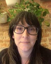 Alida Bloom's Instagram, Twitter & Facebook