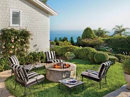 So, make sure to design the safe fire pit and put a border around it to protect you from direct fire. Smart Idea Backyard Stone Fire Pit Ideas