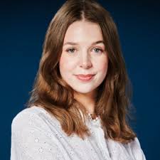 Lucy Evans (@lucycaitevans)