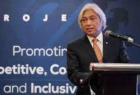 Sepanjang menjawat jawatan ini, beliau bertanggungjawab dalam pelbagai bidang perbankan termasuk peraturan dan pemantauan bank dan syarikat insuran seperti anti penggubahan wang haram, sistem. Gabenor Bank Negara Baru Bnm Tamatkan Siasatan 1mdb Gabenor Bnm Sozcyili Sijil Sarjana Daripada Universiti Harvard
