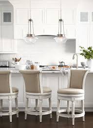 Ideas Advice Lamps Plus Read Our Latest Blog Posts Explore Helpful How To Articles Tips And More Here At The Lamp Plus Info Center Kitchen Design Traditional White Traditional