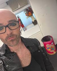 Tom Stevens (@tomstevensmusic)