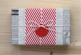 Packaging Wrapped With Newspaper A Book Page And Decorative Waxed Paper Tied With Kitchen Twi Unique Wrapping Paper Wrapping Paper Crafts Gift Wrapping