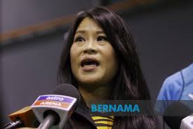 Nurul huda abdullah chng sulin born 31 july 1972 is a former malaysian swimmer she won gold medals in the swimming events at three southeast asian gam. Nurul Huda Abdullah Ch Shu Lin