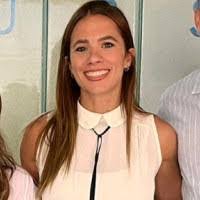 Silvia Holman's Instagram, Twitter & Facebook