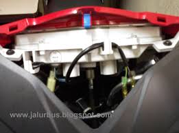 Duo pembalap honda racing indonesia, rio sb dan alvin bahar memimpin. Cara Membuat Lampu Sein Motor Berkedip Cepat Seperti Bus Malam Jalur Bus Informasi Seputar Bus Indonesia