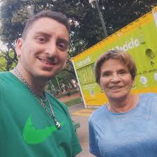 ACÁ NO AFLOJA NADIE. ACÁ TRABAJAMOS TODOS. JUNTOS POR EL OBJETIVO 🇾🇪  @def.parquepatricios 💪🏼 #futsal #preparacionfisica #laamba