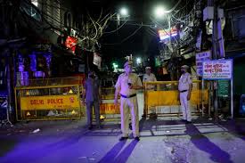 During the weekend lockdown, auditoriums, restaurants, malls, gyms and spas remained closed across delhi. Chandni Chowk Other Delhi Markets Go Under Self Imposed Lockdown Amid Covid 19 Spike
