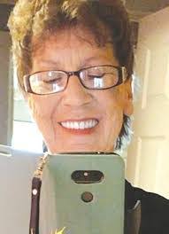 Stephanie Ezell's Instagram, Twitter & Facebook