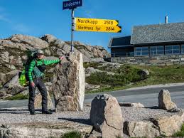 Under norge på langs vil vi bruke mye energi på å bevege oss og derfor vil kaloribehovet vårt øke i forhold til hva det er til vanlig. Norge Pa Langs 131 Tage Zu Fuss Von Der Sudspitze Norwegens Bis Zum Nordkap Norwegen Service