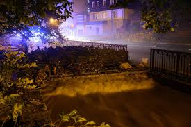 Unwetter 2005 kanton uri | erstfeld, altdorf, flüelen, schächental weitere videos best of martin es war offenbar eine gewaltige springflut hier im südwesten der schweiz: Hochwasser Sachsen Regenmassen Sorgen Fur Uberflutungen Sachsische Schweiz Betroffen