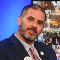 100+ profilů „Ponko“