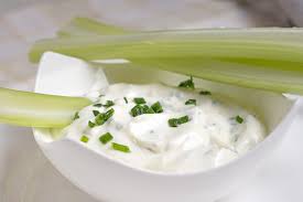 stangensellerie mit schnittlauch dip rezept rezept rezepte lebensmittel essen dip rezepte