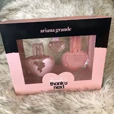 Buy ariana grande thank u next eau de parfum gift set at cosmetify. Ariana Grande Thank U Next Perfume Set Shopee Philippines