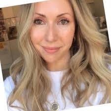 Michelle Kagel's Instagram, Twitter & Facebook