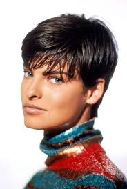 The Most Iconic Supermodels Of The 80s Linda Evangelista Girls Short Haircuts Supermodels