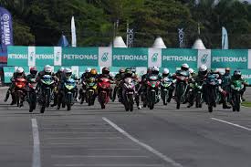Waktu doa hari ini di tangkak akan bermula pada 05:27 (matahari terbit) dan selesai di 20:29 (isyak). 160 Pelumba Bakal Gegarkan Tangkak Hujung Minggu Ini