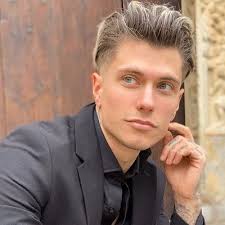 Il mio unico profilo vero e' www.facebook.com/benjamin.mascolo tutti gli altri sono fake!! Benjamin Mascolo Bio Affair In Relation Ethnicity Salary Age Nationality Height Singer