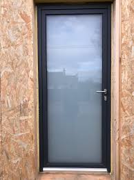 Porte D Entree En Aluminium Sur Mesure Syros Toutes Couleurs Porte Entree Alu Porte Entree Aluminium Portes
