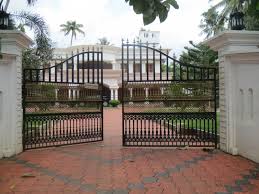 Kerala house designs is a home design blog showcasing beautiful handpicked house elevations, plans, interior designs, furniture's and other home related products. Kerala Home Front Gate Design Home Design Inpirations