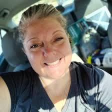 Elizabeth Deaver's Instagram, Twitter & Facebook