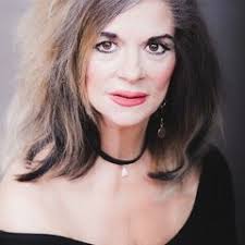 Judith Caputo's Instagram, Twitter & Facebook