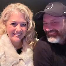 Hola, algún dato de transporte de sunscape a aeropuerto el día 23 de  septiembre a las a las 8am, favor enviar número de teléfono y valor,  gracias.