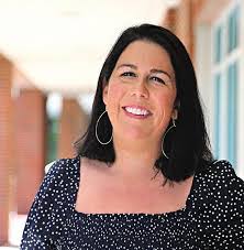 Lorie Street's Instagram, Twitter & Facebook