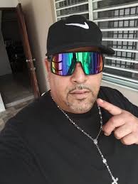 Rodolfo Robles (@rodolforobles53)'s videos with Sal y Perrea