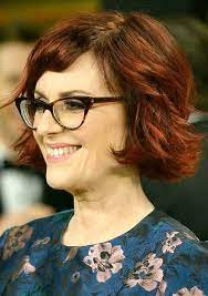 Beautiful Celebrity Hairstyles Over 50 Years Old Beautiful Celebrity Hairstyles Years Hair Styles Short Hair Styles Womens Hairstyles