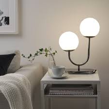 Simrishamn Tischleuchte Verchromt Opalweiss Glas Ikea Osterreich Wohnzimmer Tischlampen Weisse Tischlampe Ikea Lampen