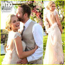 The australian actress married actor and director mark webber in mexico. Teresa Palmer Wedding Photos See Her Beautiful Dress Mark Webber Pregnant Celebrities Teresa Palmer Wedding Pictures Just Jared