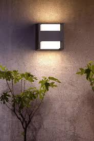 Philips Mygarden Arbour Die Philips Arbour Led Leuchte Fur Den Aussenbereich In Anthrazit Bringt Einen Lichtwurfel Wandleuchte Laterne Aussen Aussenleuchten Wand