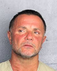 Quinones, Efrain TOUCH OR STRIKE/BATTERY/DOMESTIC VIOL Bail: $0.00 Age: 56  Height: 5'07" Weight: 160 lbs Gender: Male Race: W Location: Main Jail  Arresting Agency: SEMINOLE Arrest Date: 04/06/2025 Follow us