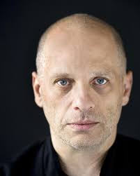 Head to the link in bio for a @newsounds Gig Alert for the New York  premiere of @davidlangmusic's 'poor hymnal', performed by @thecrossingchoir  this Saturday, December 21 at @lincolncenter's Alice Tully Hall!