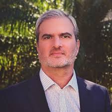 My latest personal project: Winnie 🍯 —a lightweight honeypot and threat  emulation platform designed to lure, capture, and analyze malicious  activity in a controlled environment. I built Winnie in…