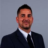 400+ perfiles de «Vanbrocklin»