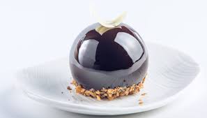 Glassa a specchio cioccolato fondente. Glassa Al Cioccolato Fondente Lucida E Golosa Ricettasprint It