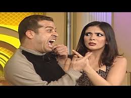 كشفت الفنانة المصرية منى زكي، أمس الأحد، عن رد فعل غريب صدر من زوجها الفنان أحمد حلمي، أثناء متابعته مسلسلها التلفزيوني لعبة نيوتن، الذي عرض في شهر رمضان هذا العام. Ø´Ø±ÙŠÙ Ù…Ù†ÙŠØ± Ù…Ø¨Ù‡ÙˆØ± Ø¨Ù€ ØªÙØ§ÙØ© Ù…Ù†Ù‰ Ø²ÙƒÙŠ Ø¯Ù‡ Ù…Ø´Ù‡ÙˆÙˆÙˆÙˆØ± Ù‚ÙˆÙˆÙˆÙˆÙˆÙŠ Ø£Ù‚ÙˆÙ‰ Ù…Ù‚Ø·Ø¹ ÙƒÙˆÙ…ÙŠØ¯ÙŠ Ù…Ù† Ù…Ø³Ø±Ø­ÙŠØ© ÙƒØ¯Ø© Ø£ÙˆÙƒÙŠ Youtube